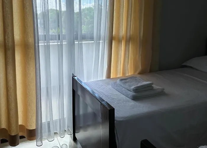 Zhiti 民宿 Durrës