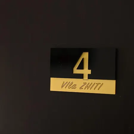 Privatunterkunft Zhiti *