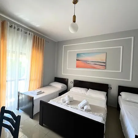 Privatunterkunft Zhiti *