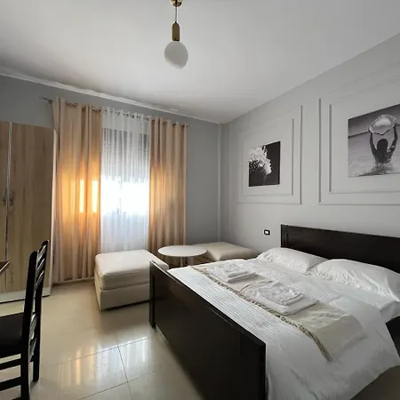 Zhiti Privatunterkunft *